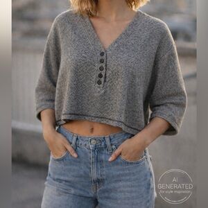 Women’s Urban Outfitters Grey Crop Top (size xs)